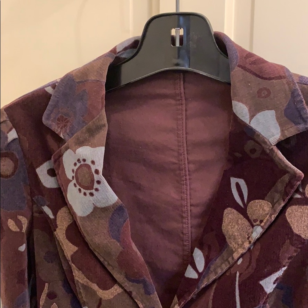 Jacket - Picture 4 of 6